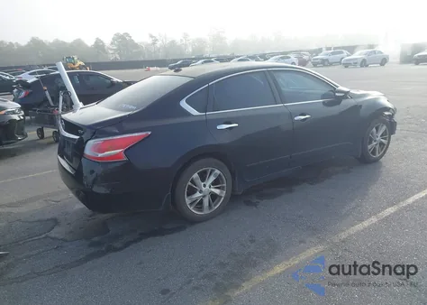 2015 Nissan Altima 2.5 Sv из США, поврежденный, VIN 1N4AL3AP0FC590738